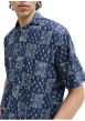 Thumbnail Chemise en coton marine à motif floral imprimé avec une coupe droite - Image 5