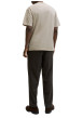 Thumbnail T-shirt beige uni basique avec une coupe droite et un col rond - Image 4