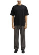 Thumbnail T-shirt noir uni basique avec une coupe droite et un col rond - Image 3