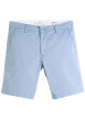 Thumbnail Short chino bleu à coupe droite pourvu du patch de la marque
