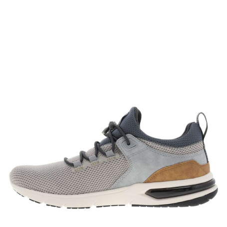 Sneakers grises avec une languette d'aisance et...