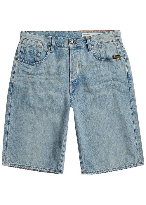 Short 5 poches en coton bleu stone délavé avec une coupe droite