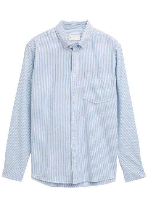 Chemise en coton ciel à rayures avec une coupe droite et un col boutonné