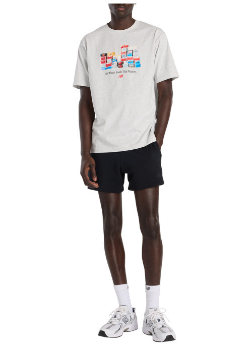 T-shirt en coton gris avec un imprimé, une...