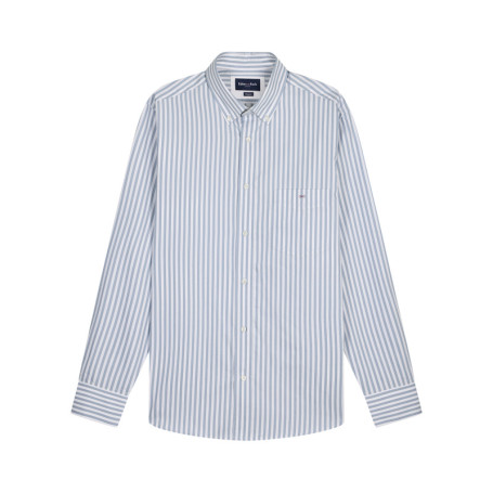 Chemise en coton bleue à rayures avec une coupe...