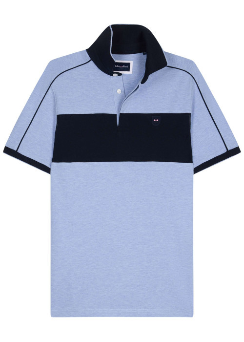 Polo en coton bleu avec une coupe droite et un col à revers avec boutons