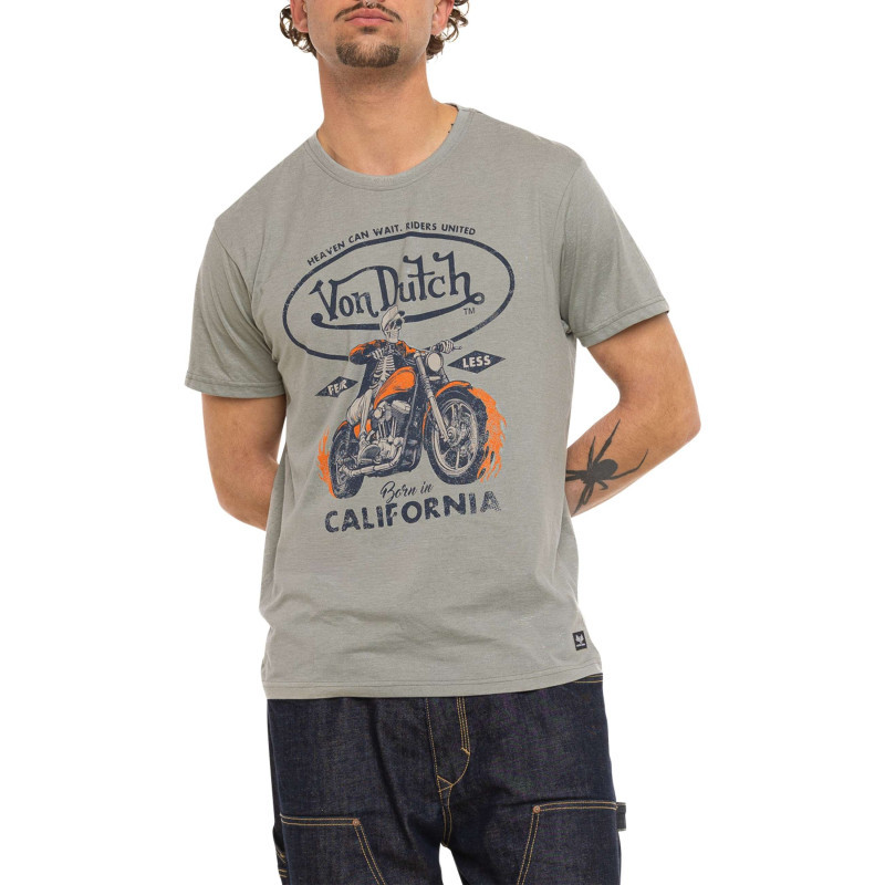 Von Dutch - T-shirt Kaki Imprimé Avec Une Coupe Droite Et Des Manches Courtes - Vert Von Dutch - T-shirt Kaki Imprimé Avec Une Coupe Droite Et Des Manches Courtes - Vert