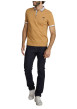 Thumbnail Polo en coton camel uni avec une coupe droite et un col boutonné - Image 4
