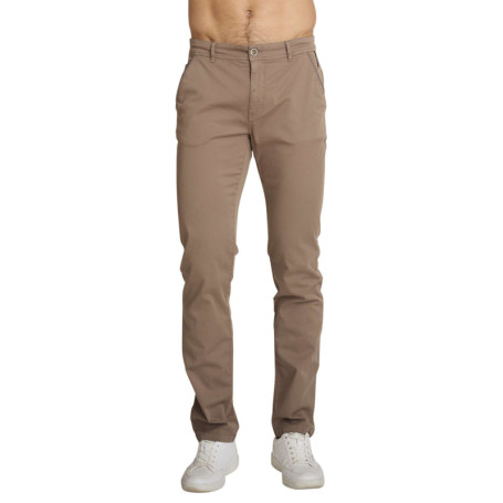 Pantalon chino en coton brun uni avec une coupe...