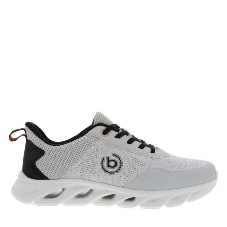 Sneakers blanches avec un talon plat et un logo...