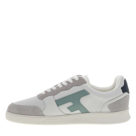 Tennis en cuir multicolores avec un talon plat...