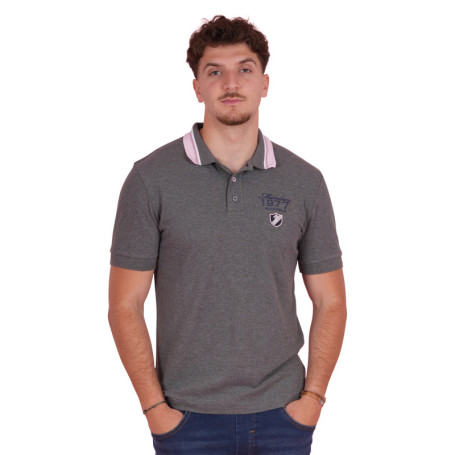 Polo en coton gris uni pourvu d'une coupe...