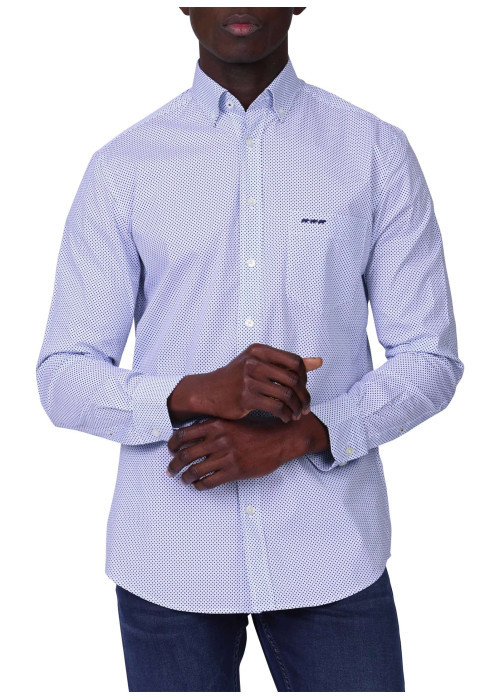 Chemise en coton bleue à motifs avec une coupe droite et un col à revers