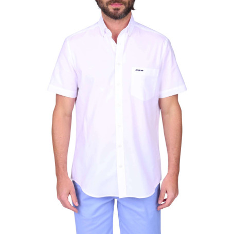 Chemise en coton blanche unie avec une coupe...