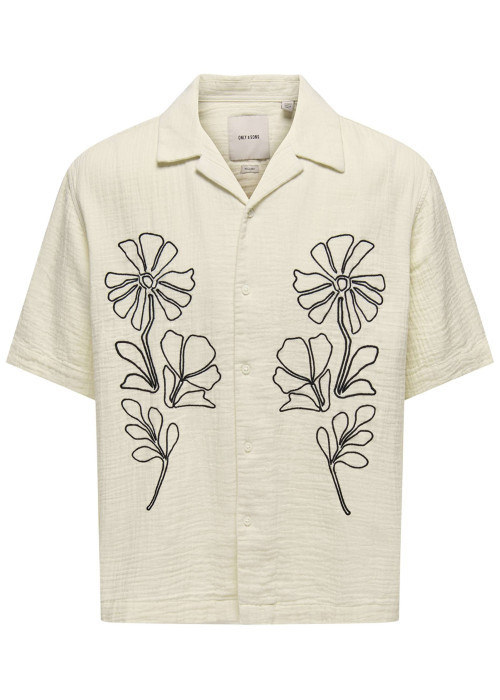 Chemise en coton écrue unie pourvue d'une coupe droite et d'un col cubain