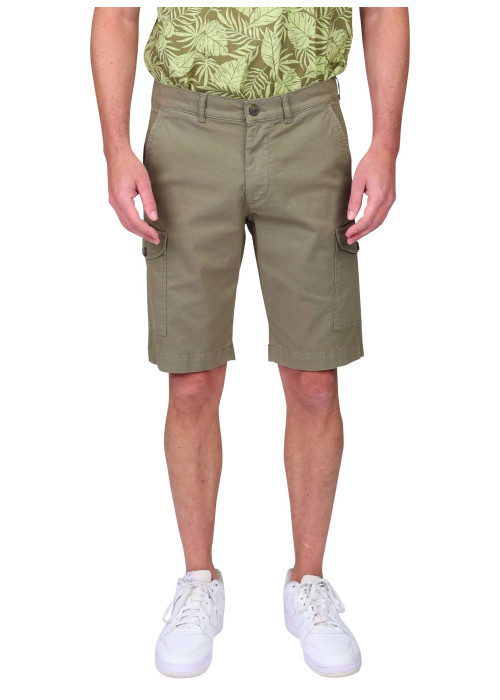 Short chino en coton kaki uni avec des poches passepoilées à l’arrière