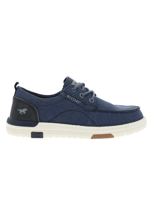 Baskets bleus avec un talon plat et des lacets ronds tressés