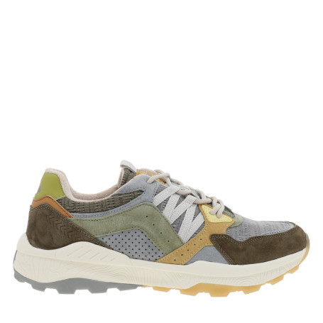 Baskets running olive et grises avec un talon...
