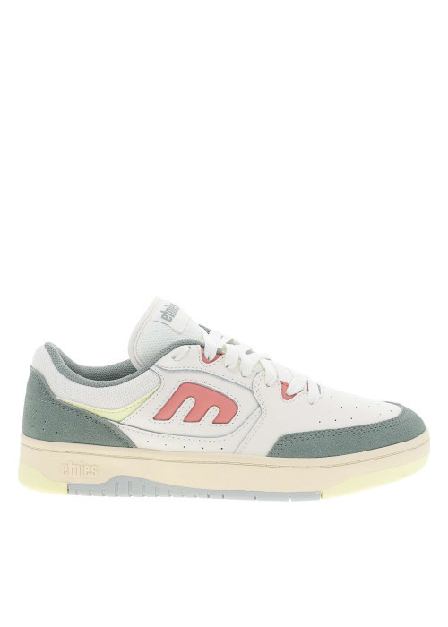 Baskets skate en cuir blanches avec un talon...