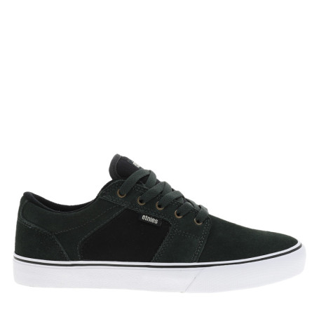 Baskets skate en cuir vertes avec un talon plat...