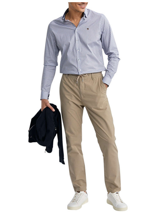 Chemise en coton bleue à motifs pourvue d'une coupe slim et d'un col français