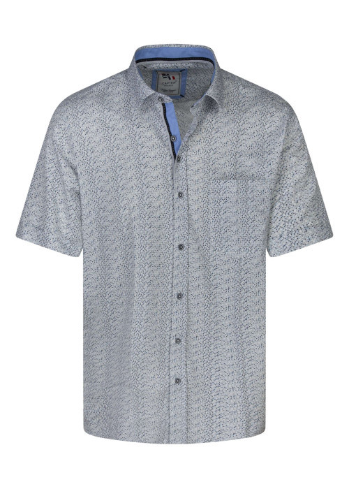 Chemise bleue à motifs avec une coupe droite et des manches courtes