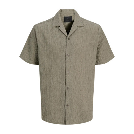 Chemise en coton olive uni avec une coupe...