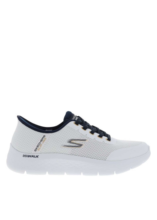 Baskets blanches avec une semelle plate et une fermeture slip-on