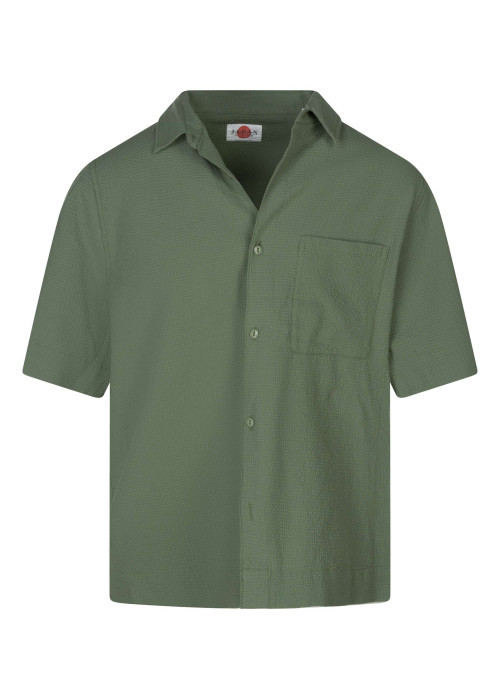 Chemise en coton kaki unie avec une coupe droite et d'un col chemise