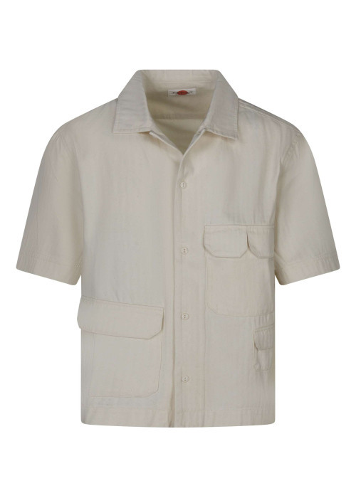 Chemise en coton écrue unie avec une coupe droite et d'un col chemise