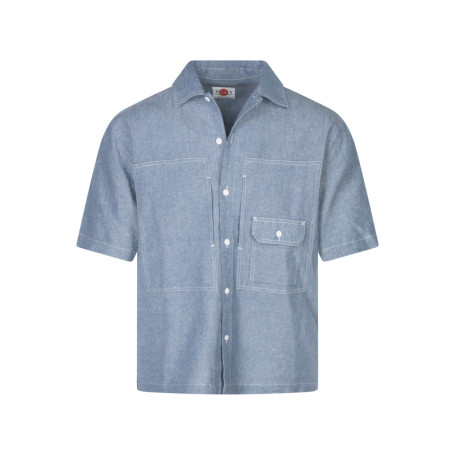 Chemise bleue unie pourvue d'une coupe droite...