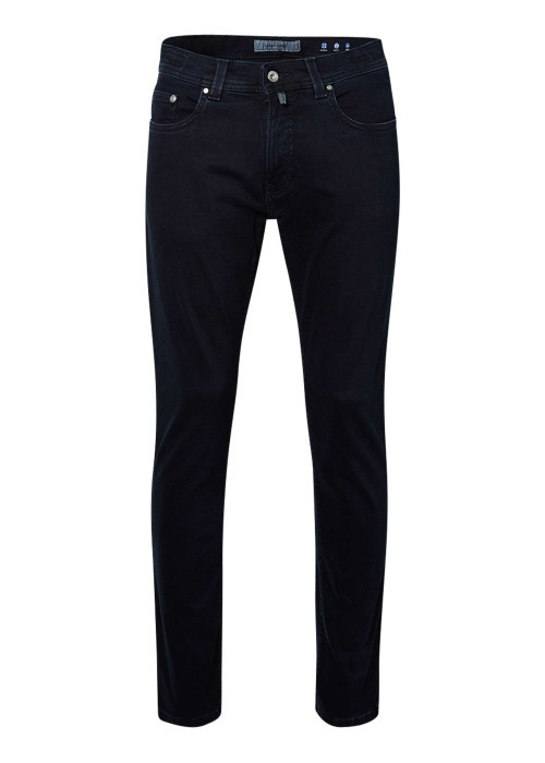 Jean en coton nuit uni avec une coupe ajustée et un patch à la taille