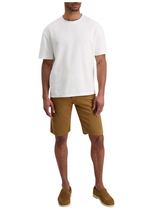 Short en coton camel uni avec une coupe ajustée et des poches italiennes