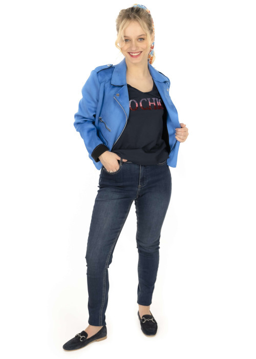 Jean brut avec une coupe slim et 4 poches