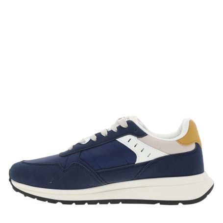 Baskets running bleu marine avec un talon plat...
