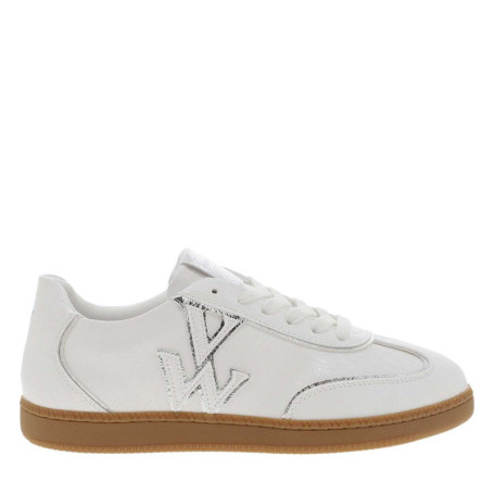 Tennis blanches à talon plat avec le logo de la...