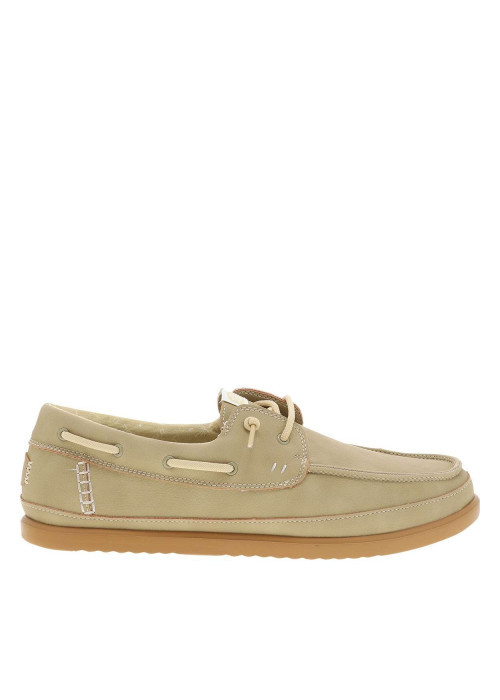Mocassins verts avec un talon plat et des...
