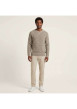 Thumbnail Pull beige uni avec une coupe droite à col rond et des manches longues - Image 2