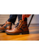 Thumbnail Bottines en cuir cognac à talon décroché bas avec des lacets plats et un zip - Image 8