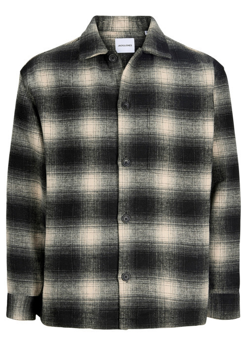 Chemise noire à carreaux avec une coupe droite...