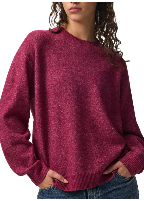 Pull framboise uni avec une coupe droite et des manches longues