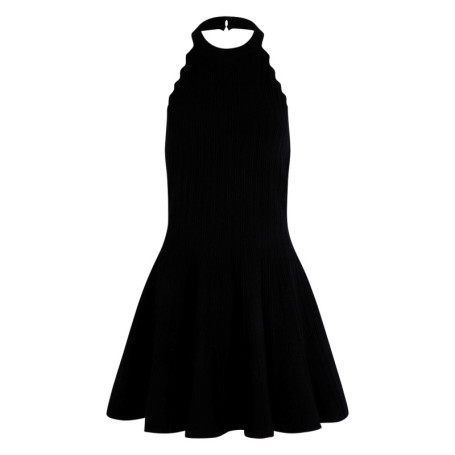Robe courte noire sans manche à coupe ajustée...