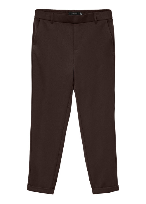 Pantalon chino chocolat uni avec une coupe...