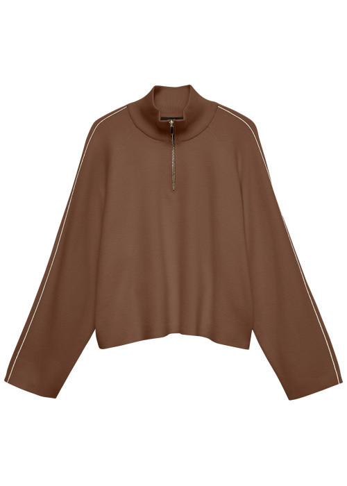 Pull marron uni avec une coupe oversize et des...