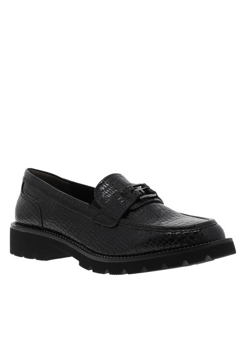 Mocassins noirs vernis avec un talon décroché...