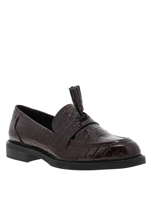 Mocassins bordeaux avec une semelle plate et...