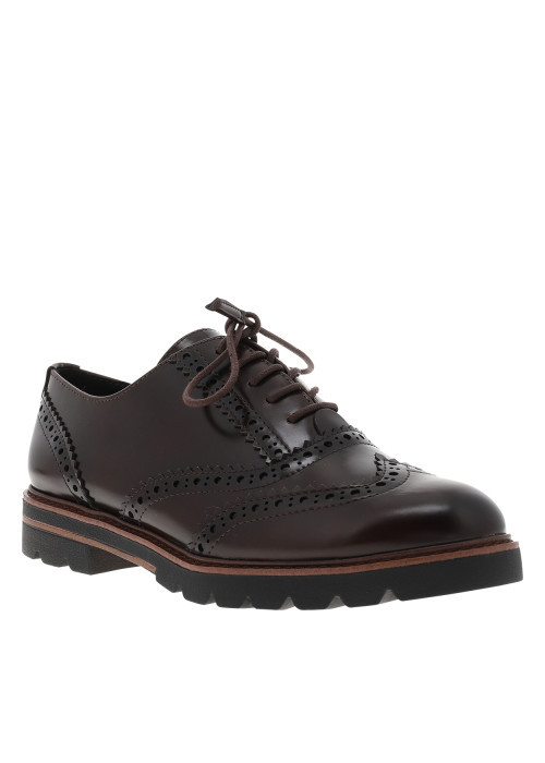 Derbies chocolat à semelle plate avec une fermeture à lacets