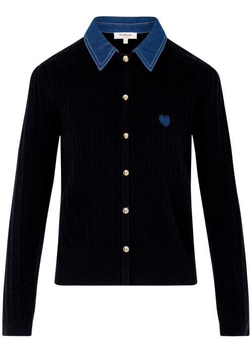 Pull marine uni avec une coupe droite et des...