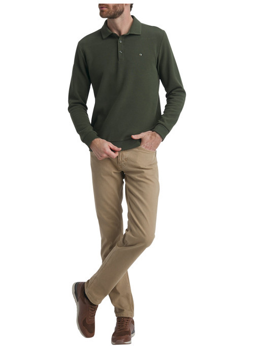 Sweat kaki uni doté d'un col polo et de manche longues orné du logo brodé