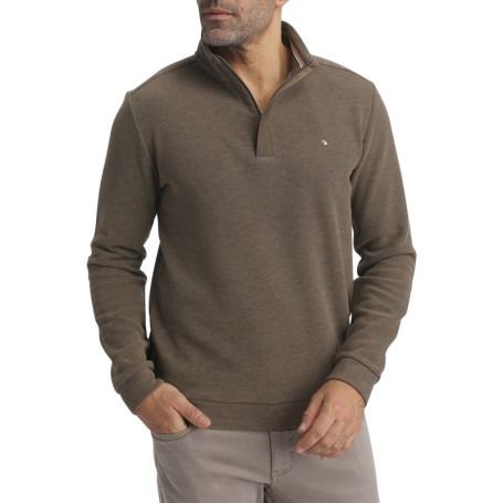 Sweat taupe uni muni d'une coupe droite et d'un...